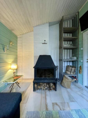 Cozy Cabin with a Beautiful Sauna Near Lake